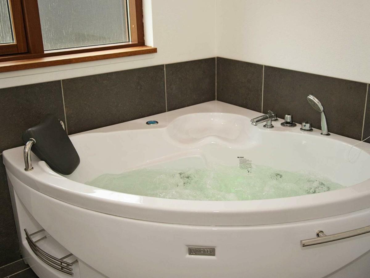 8 Person Holiday Home In Ulfborg Thorsminde 外观 照片